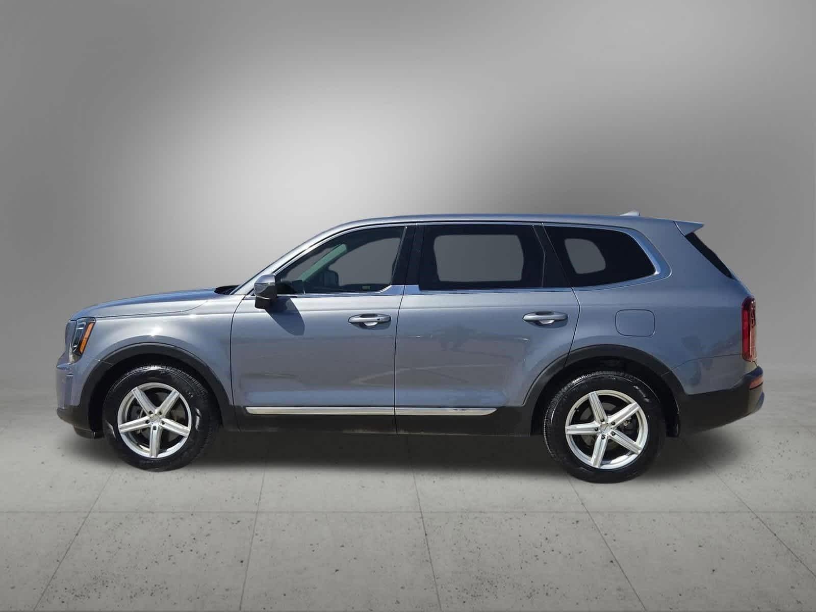 Thumbnail: 2021 Kia Telluride - 3