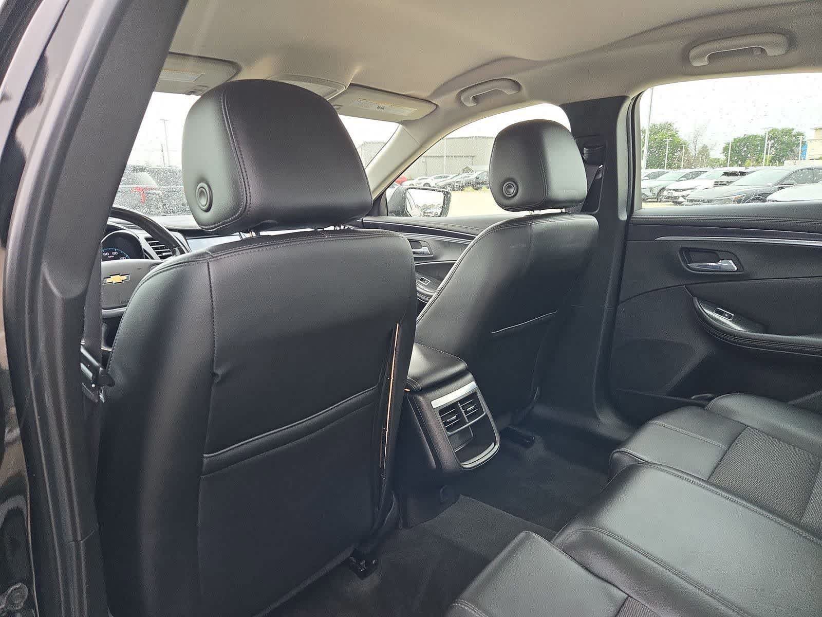 Thumbnail: 2017 Chevrolet Impala - 16