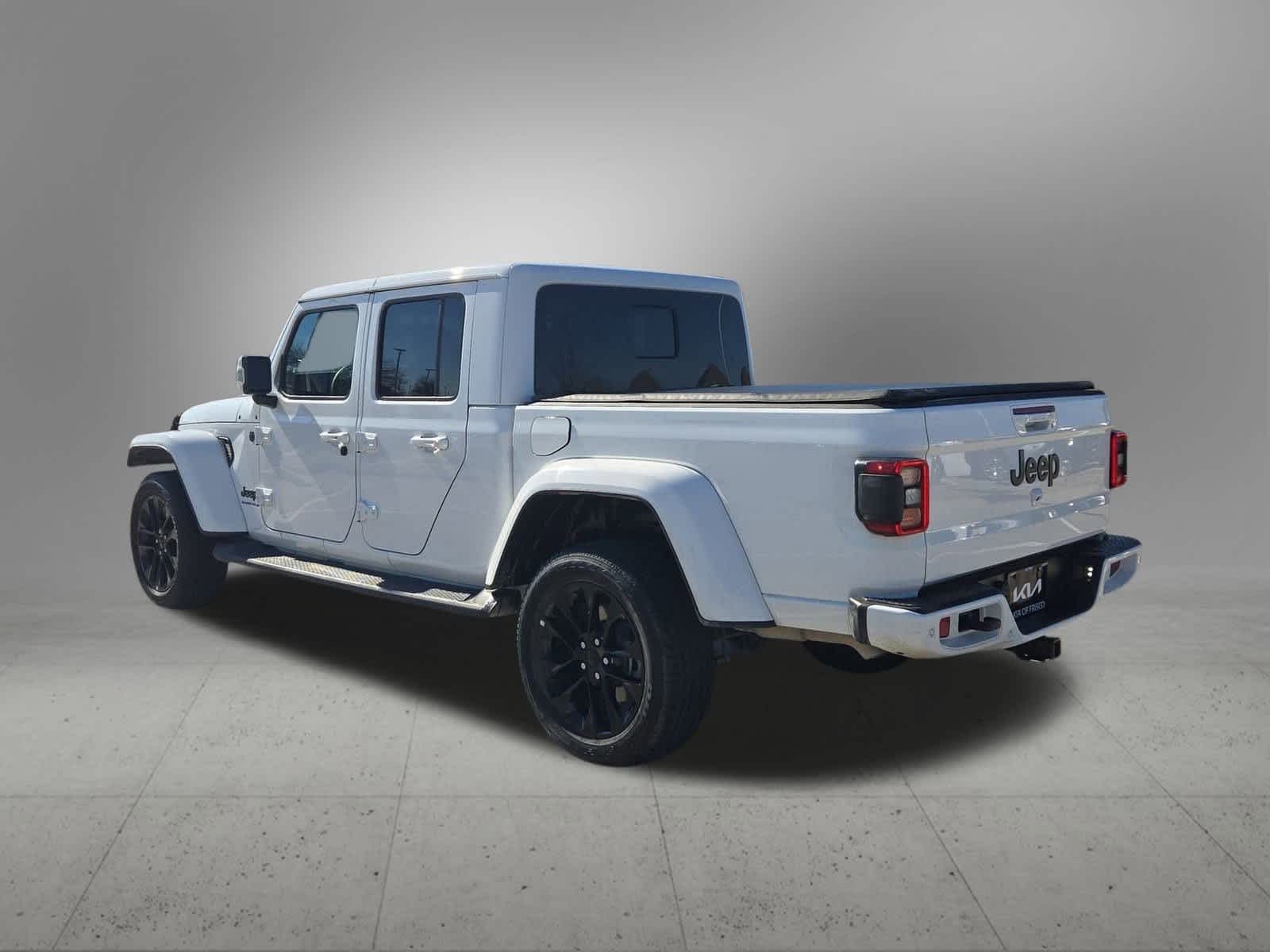 Thumbnail: 2023 Jeep Gladiator - 4