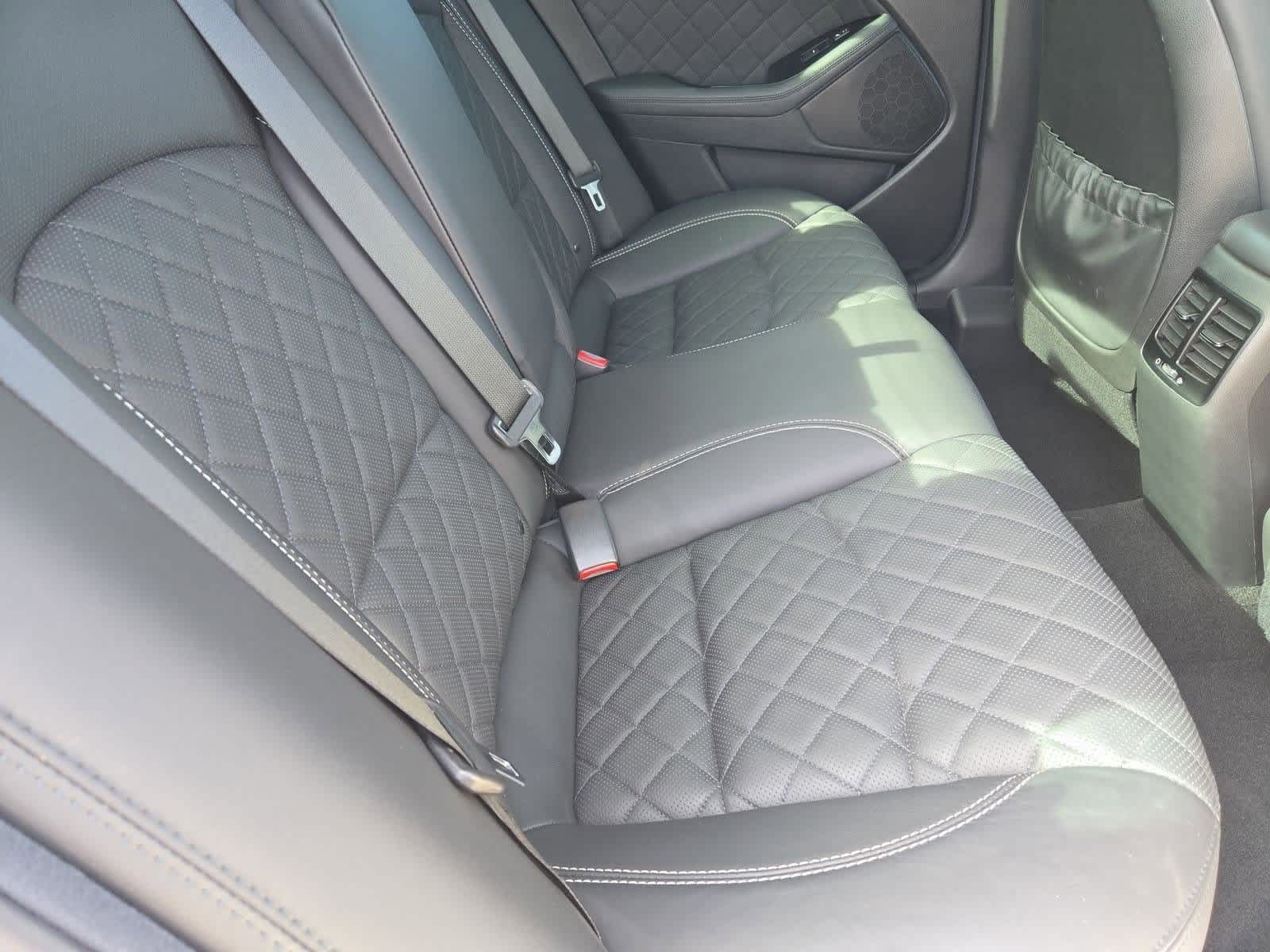 Thumbnail: 2015 Kia Optima - 18