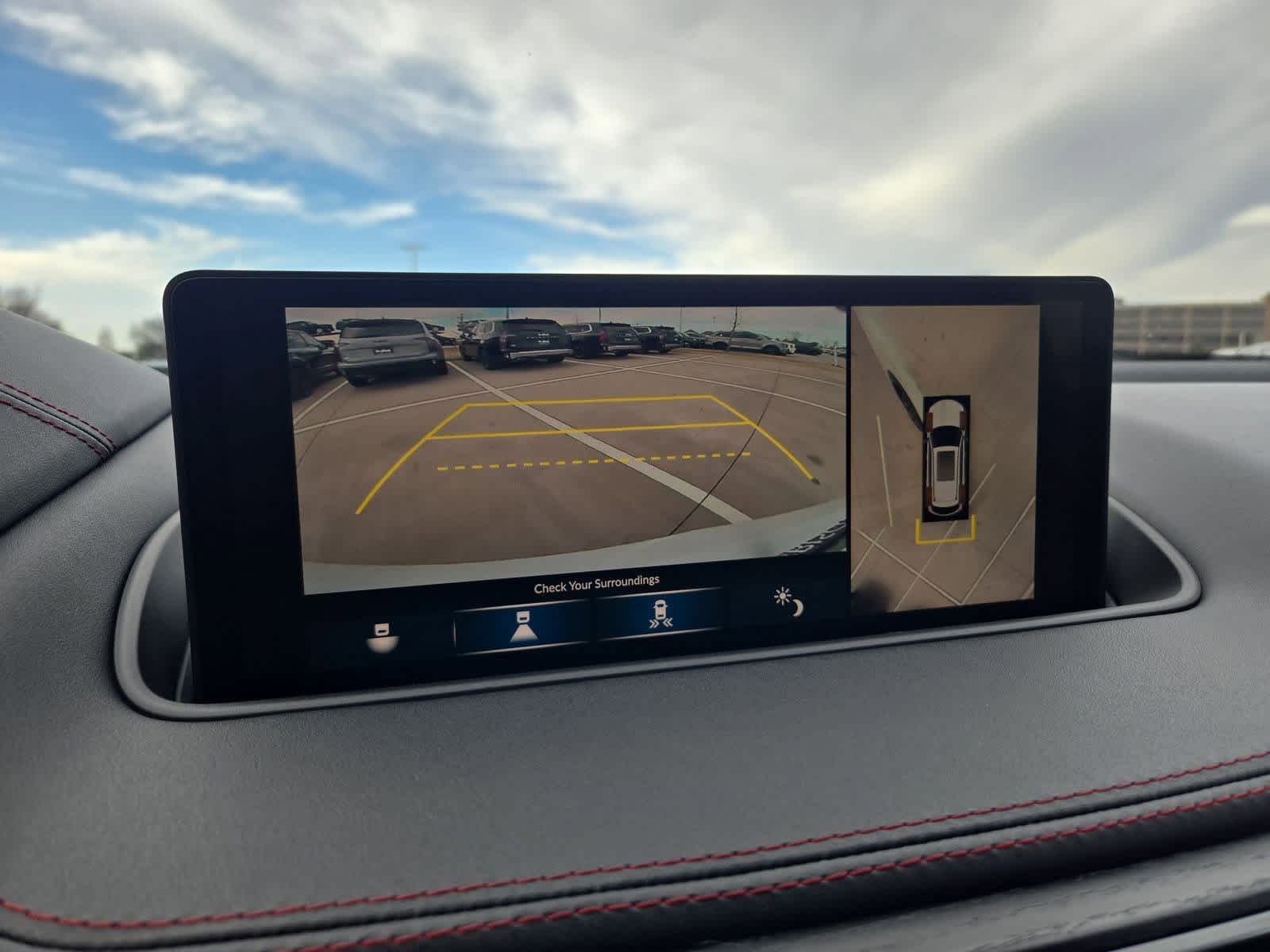 Thumbnail: 2022 Acura MDX - 30