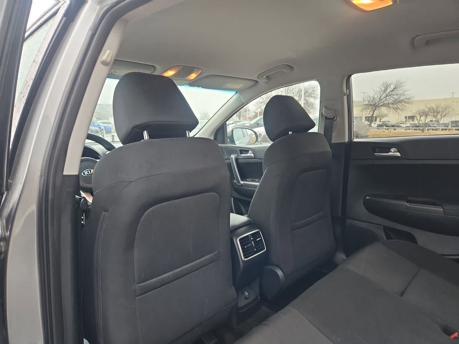 Thumbnail: 2022 Kia Sportage - 17