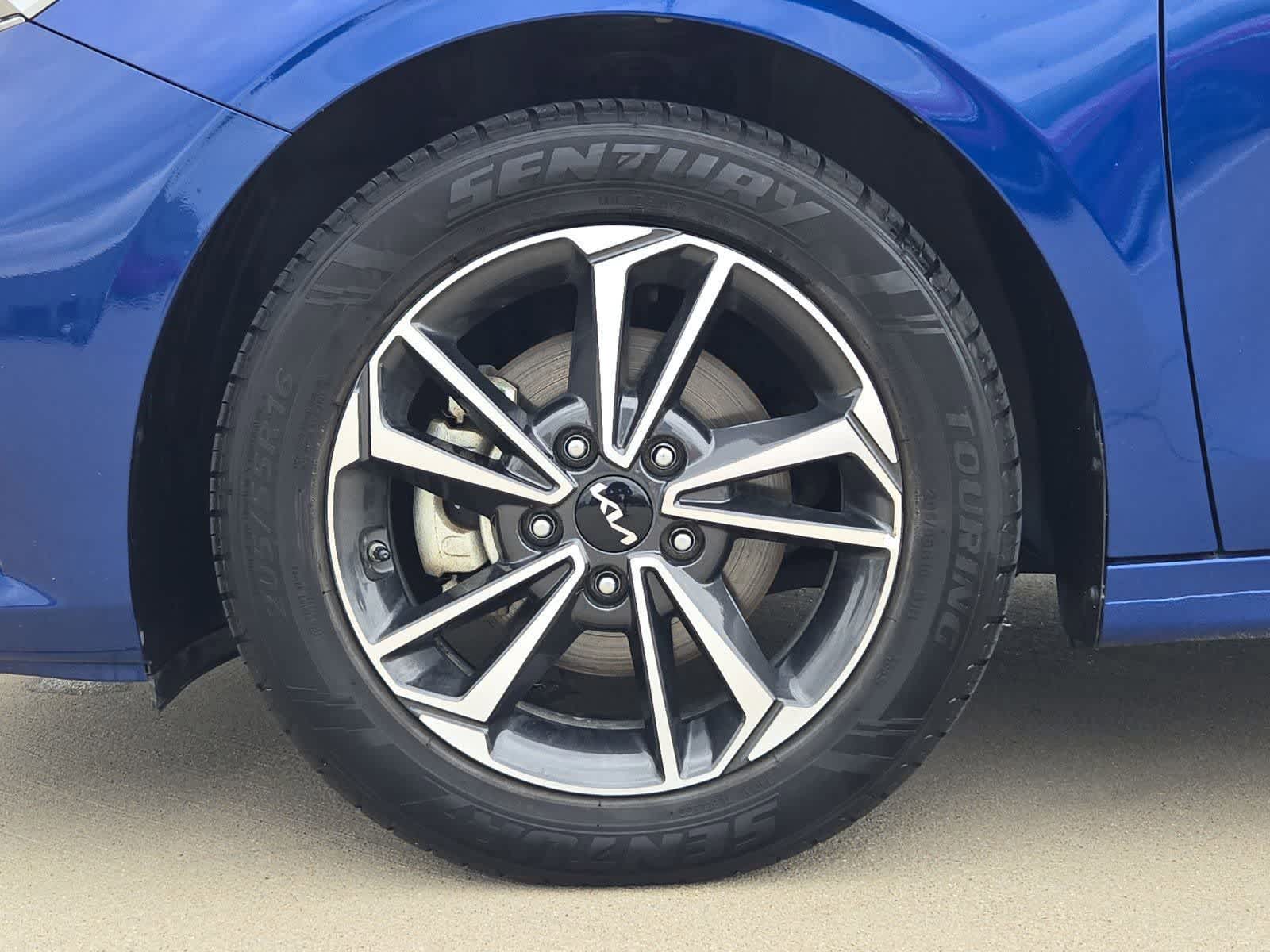 Thumbnail: 2024 Kia Forte - 13