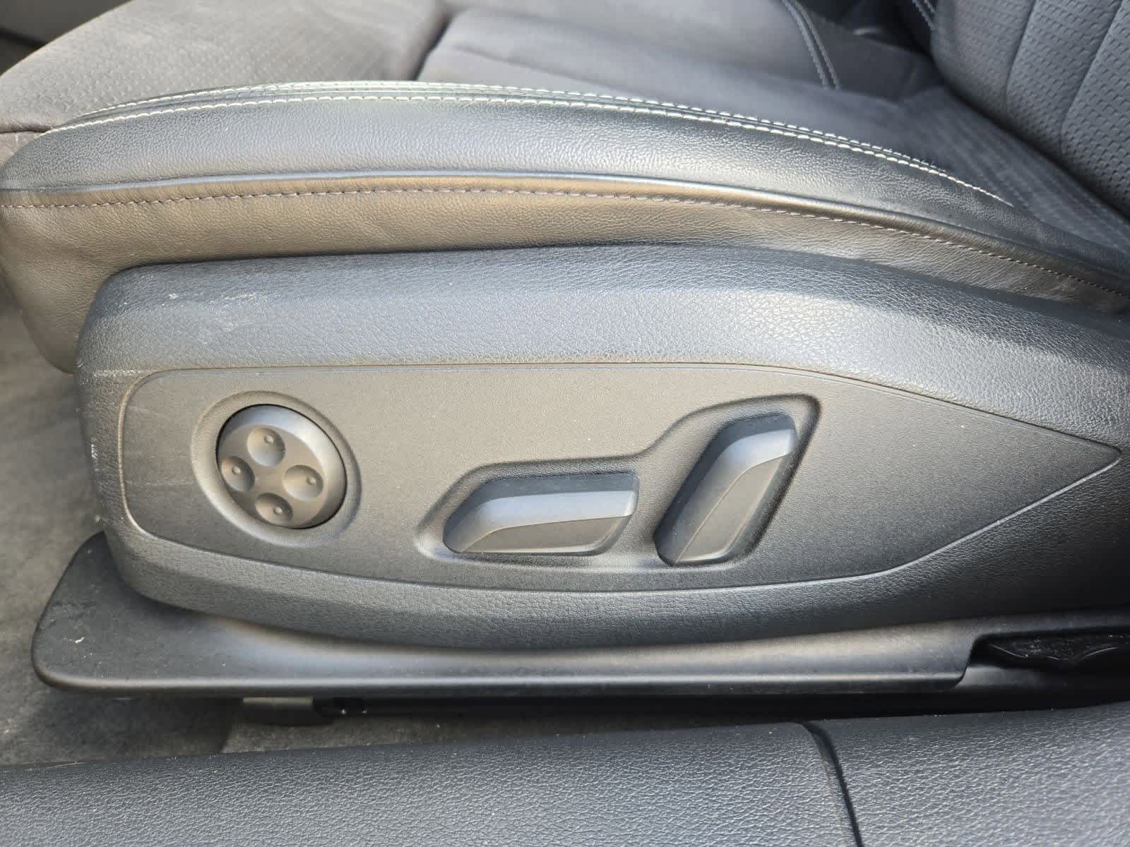 Thumbnail: 2023 Audi A4 - 16