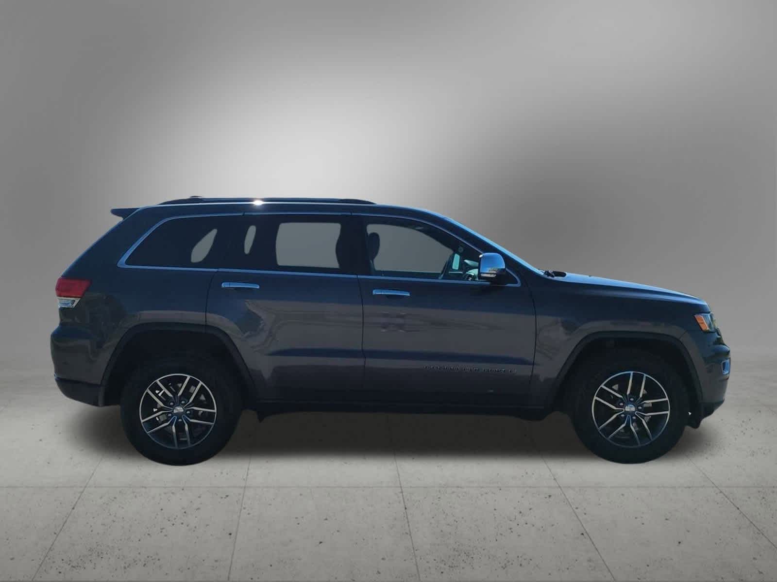 Thumbnail: 2018 Jeep Grand Cherokee - 7