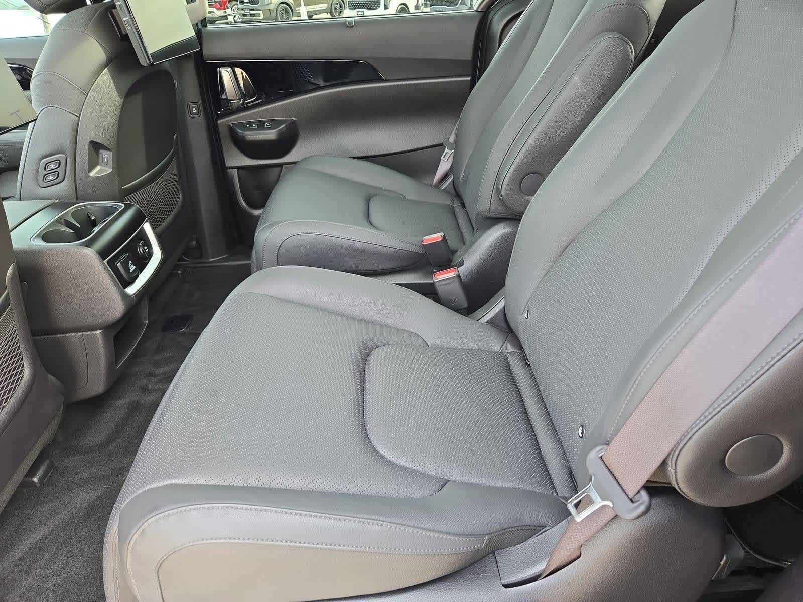 Thumbnail: 2025 Kia Carnival - 19