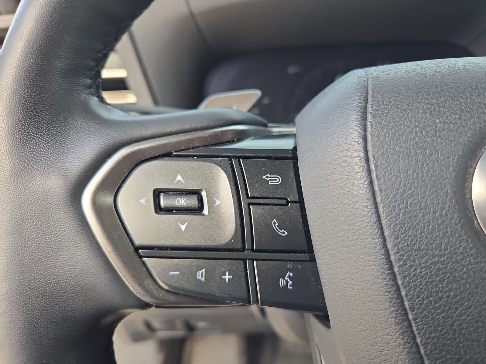 Thumbnail: 2024 Lexus GX - 24