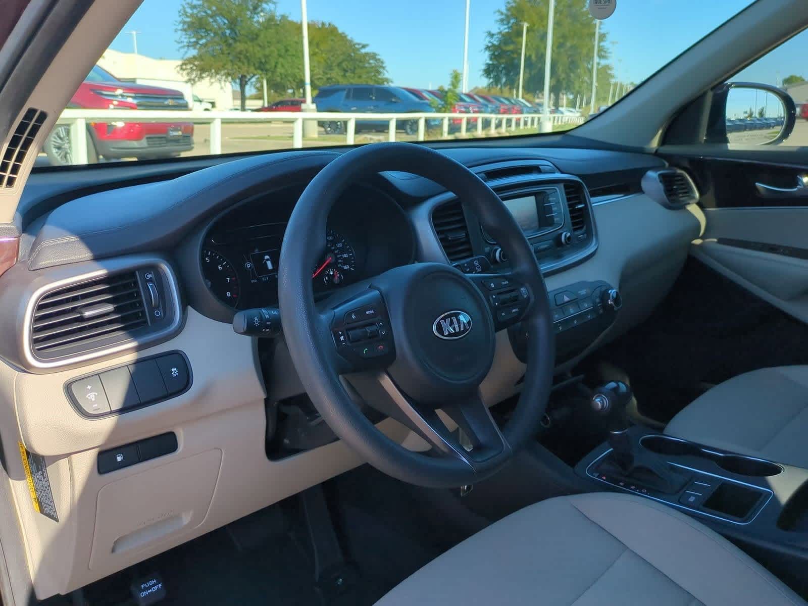 2016 Kia Sorento LX photo 2