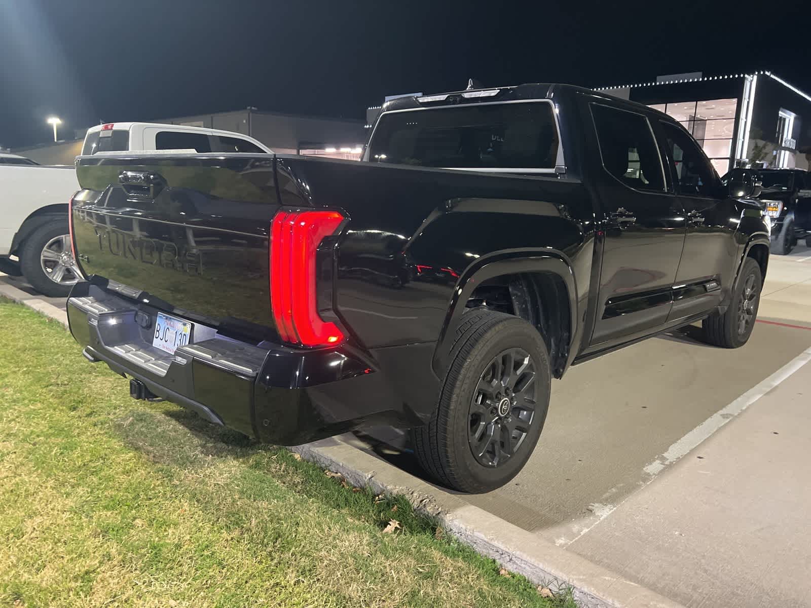 2024 Toyota Tundra Platinum photo 2