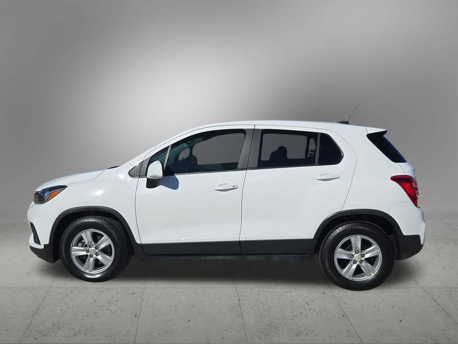 Thumbnail: 2020 Chevrolet Trax - 3