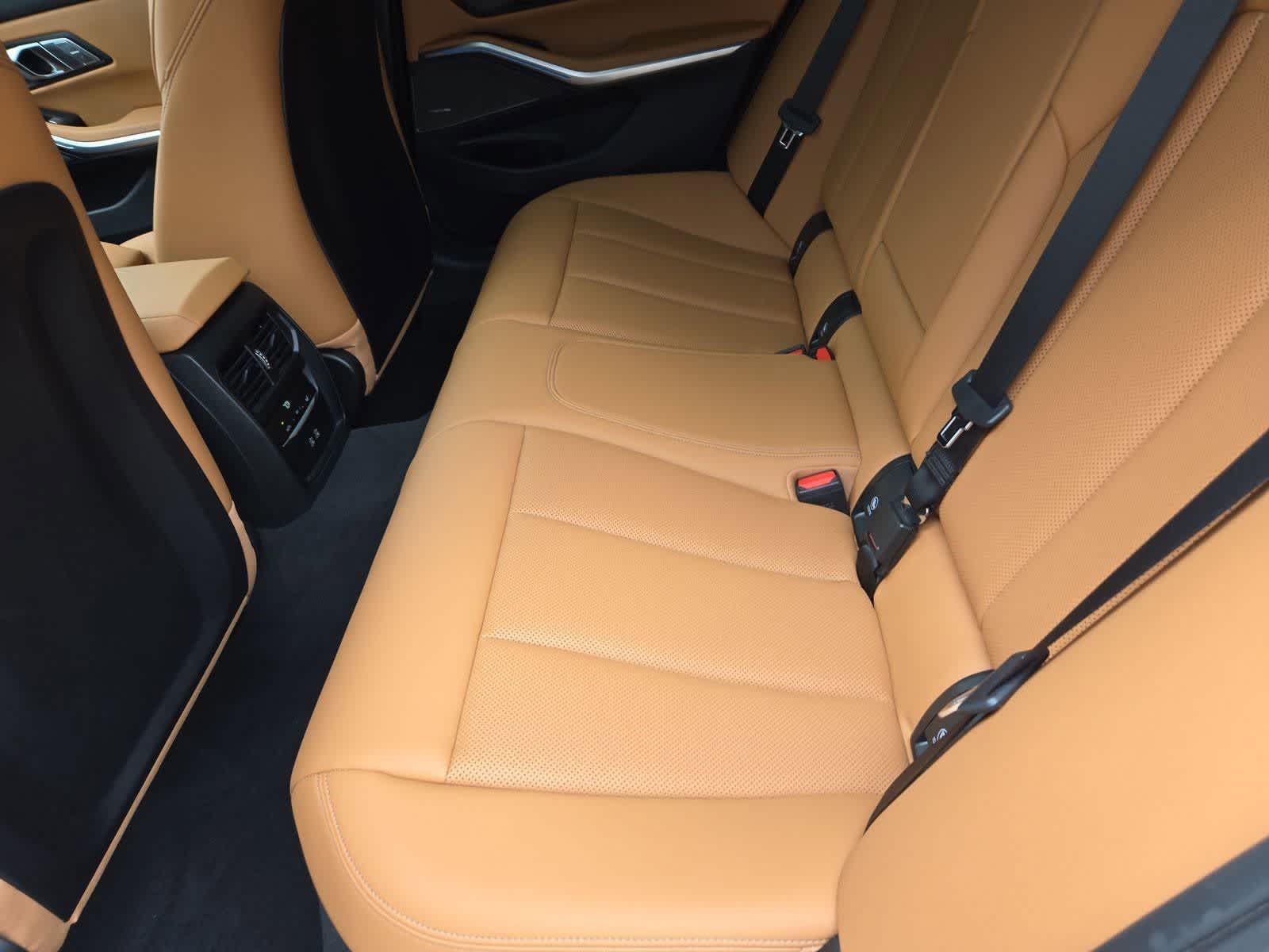 Thumbnail: 2025 BMW 3 Series - 18