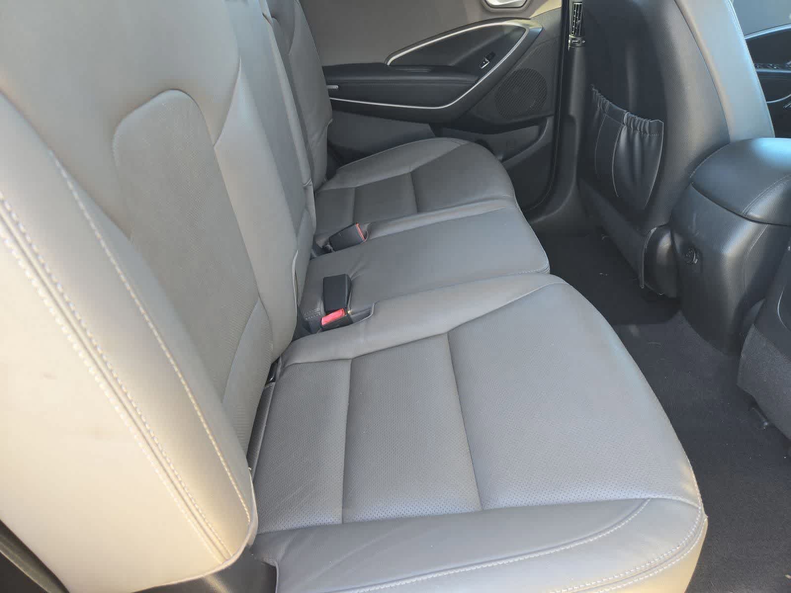 Thumbnail: 2015 Hyundai Santa Fe - 18