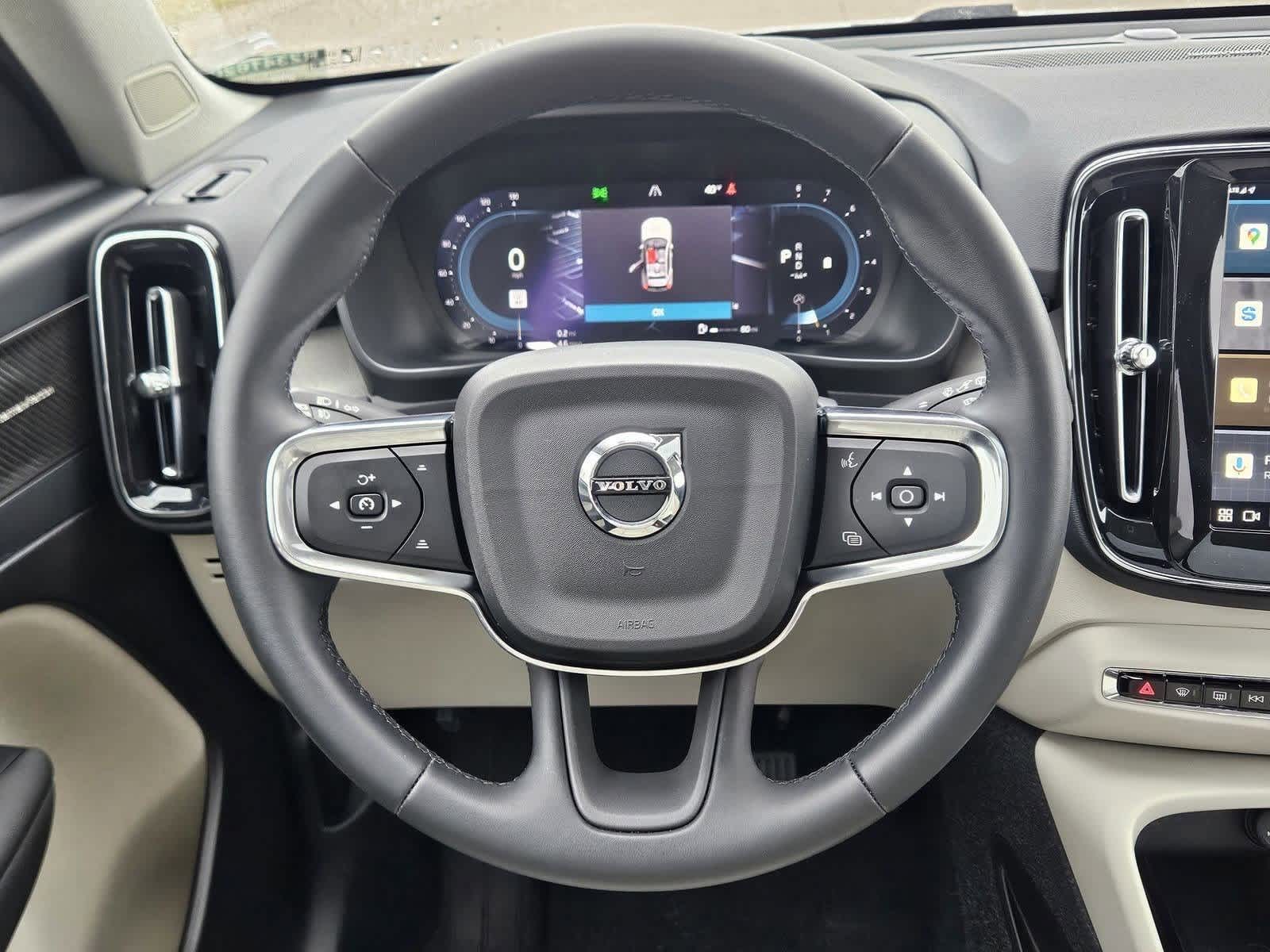 Thumbnail: 2024 Volvo XC40 - 24