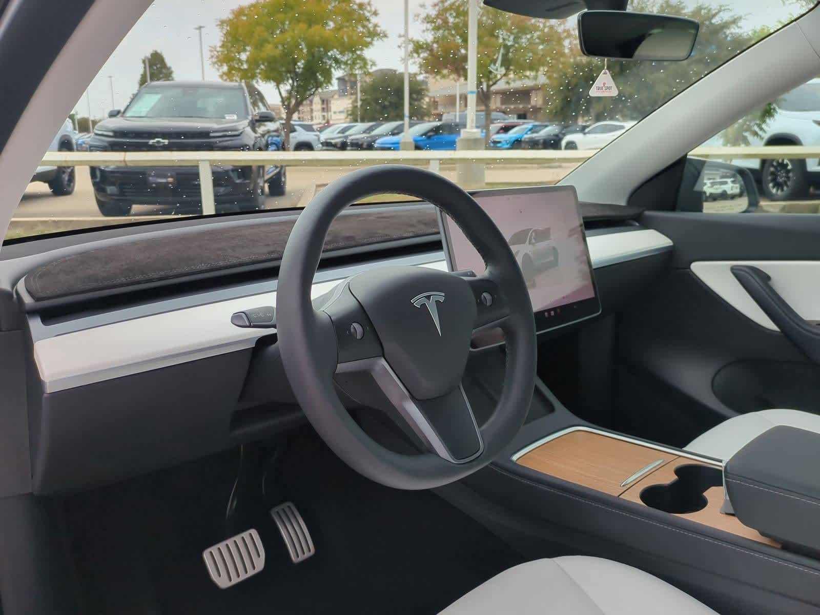 Thumbnail: 2022 Tesla Model Y - 2