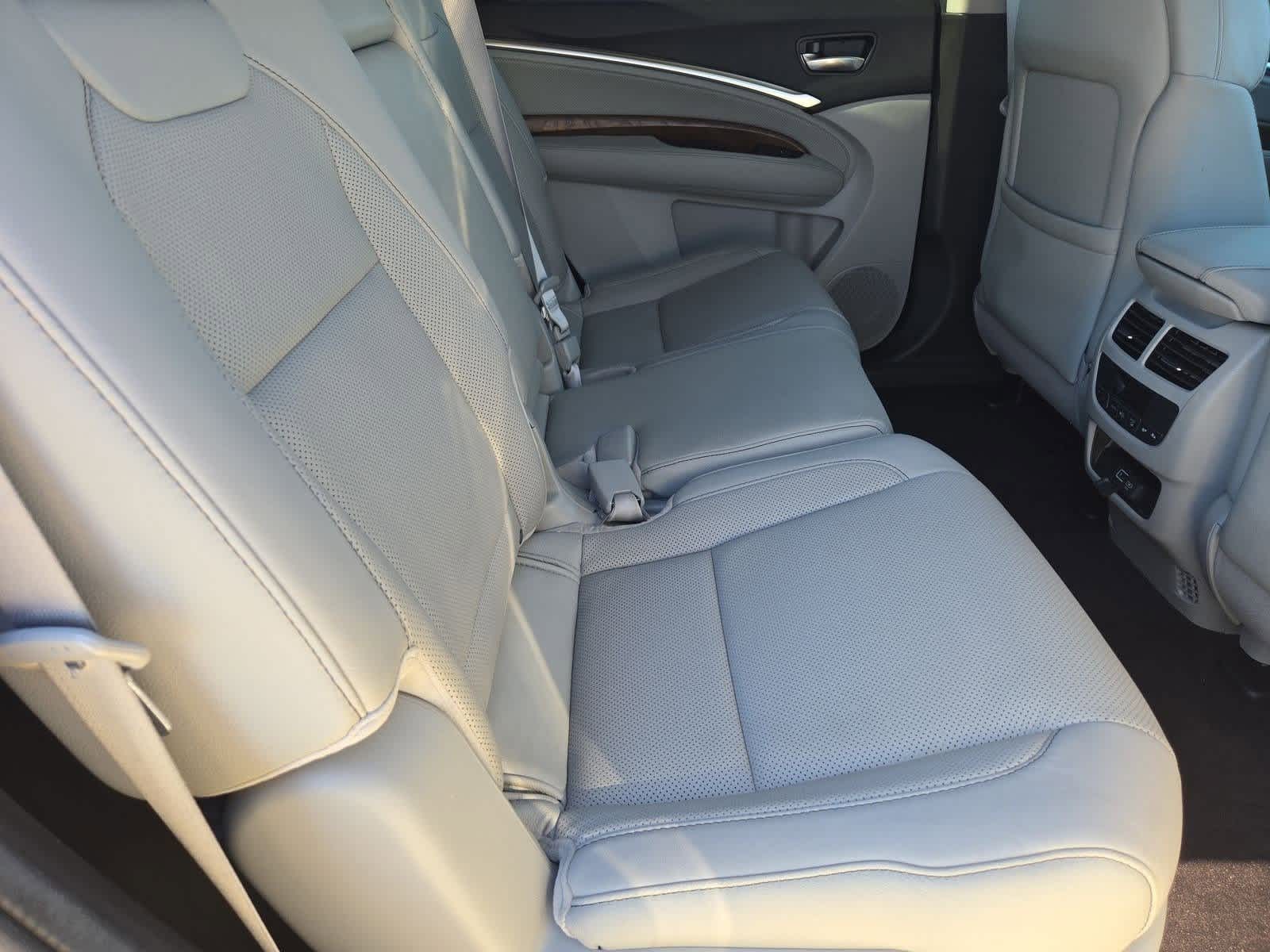 Thumbnail: 2020 Acura MDX - 20