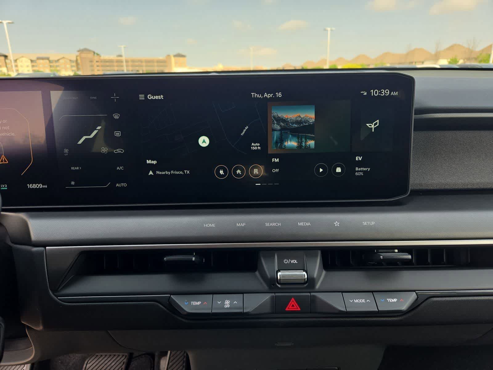 Thumbnail: 2024 Kia EV9 - 25