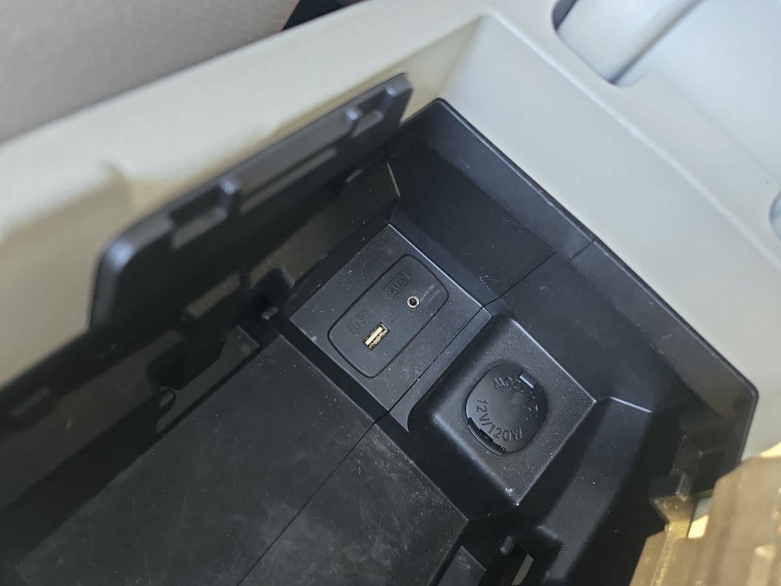 Thumbnail: 2014 Subaru XV Crosstrek - 30