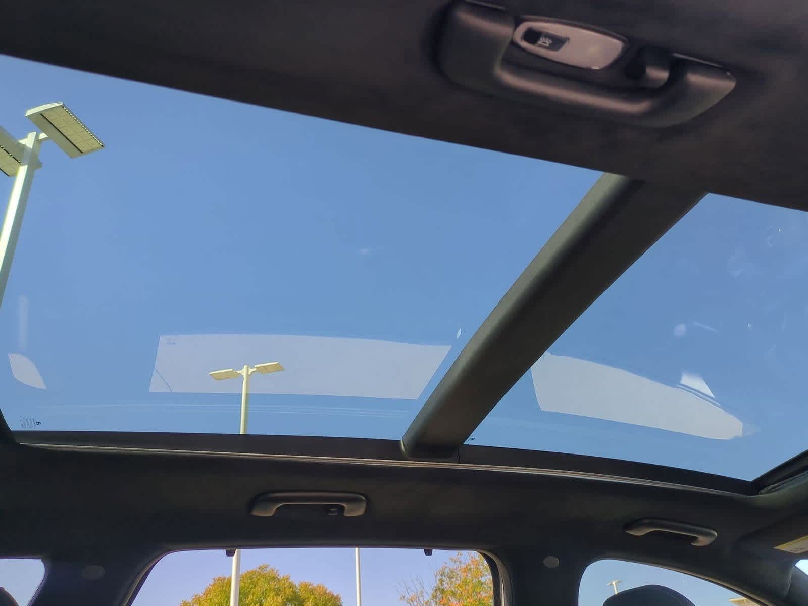 Thumbnail: 2023 Hyundai Santa Fe - 21