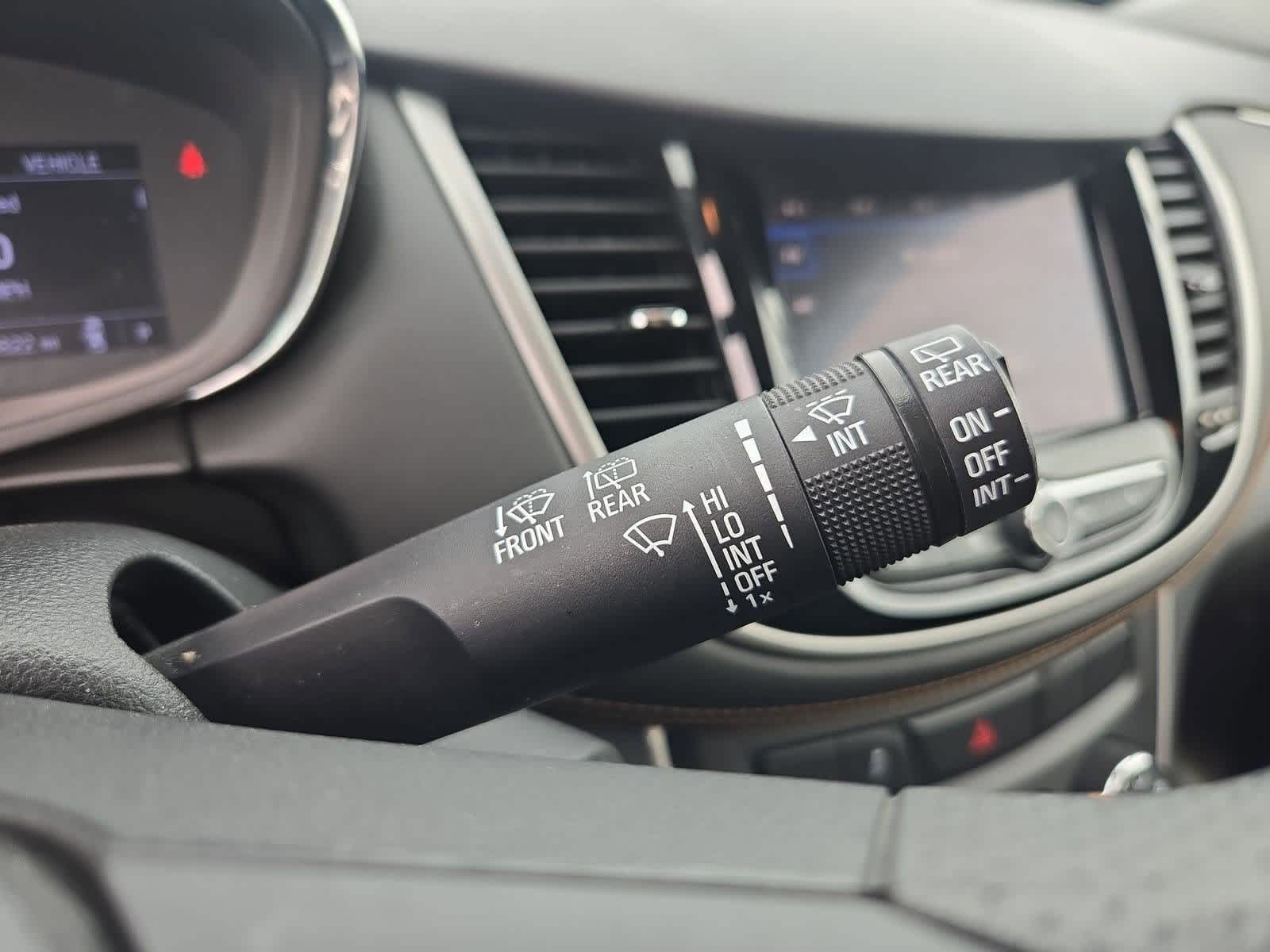 Thumbnail: 2020 Chevrolet Trax - 23