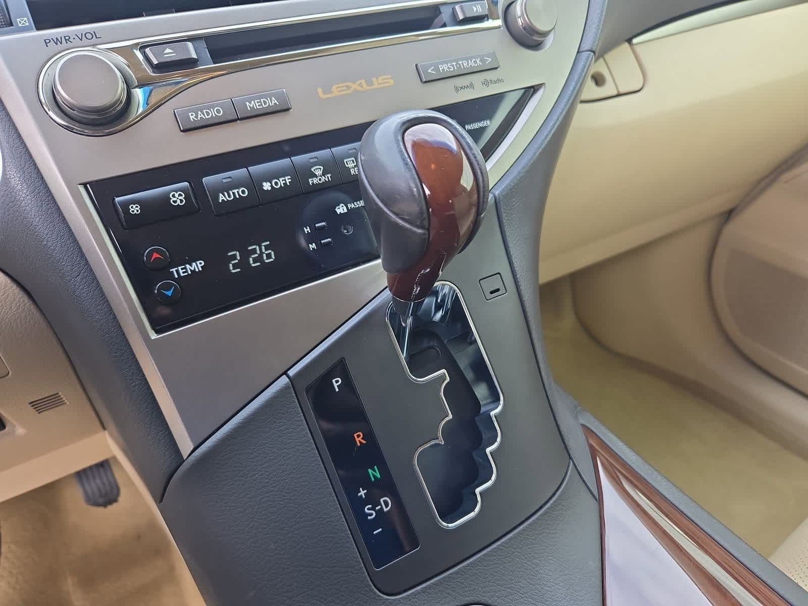 Thumbnail: 2013 Lexus RX - 32