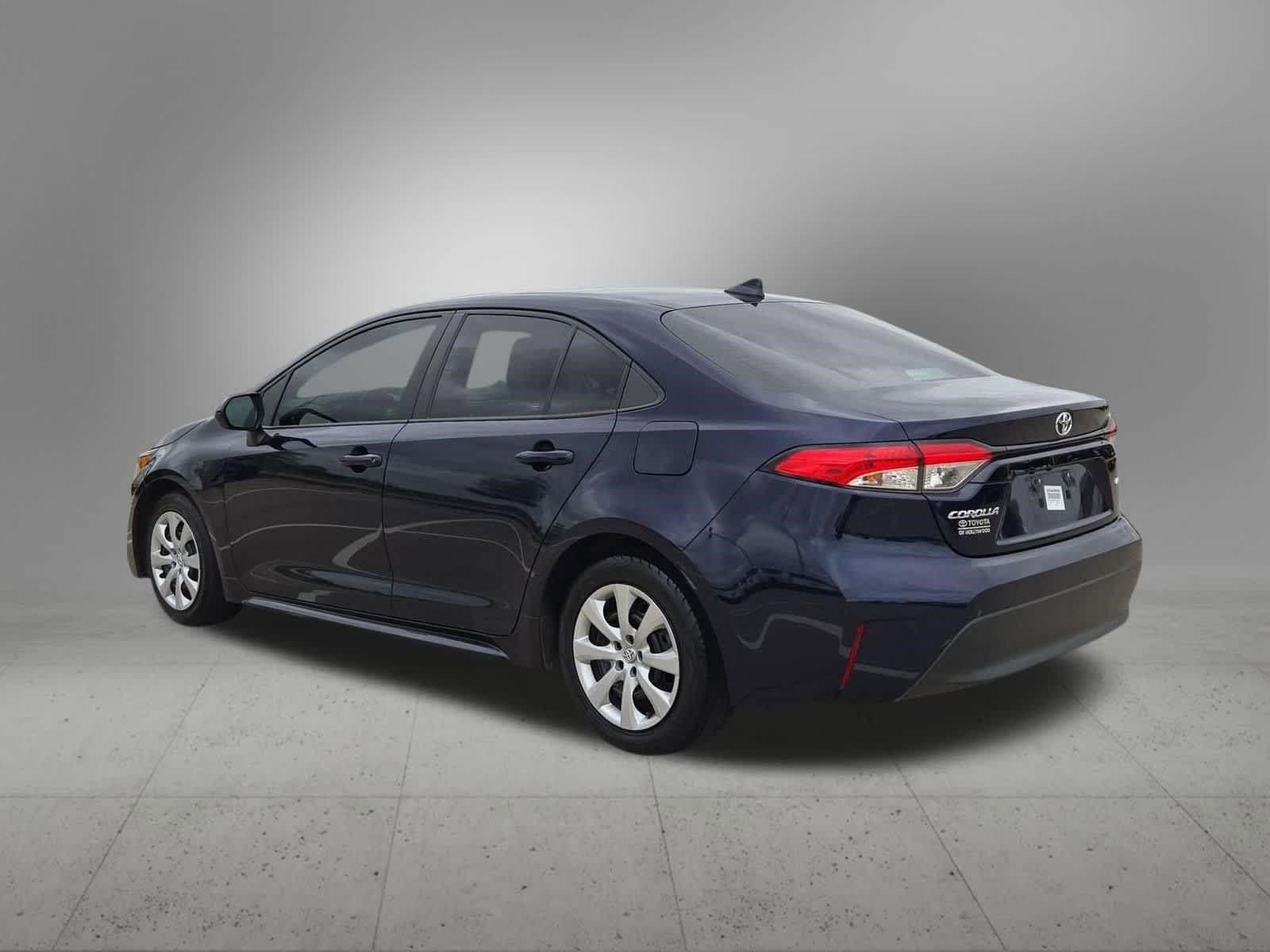 Thumbnail: 2023 Toyota Corolla - 4