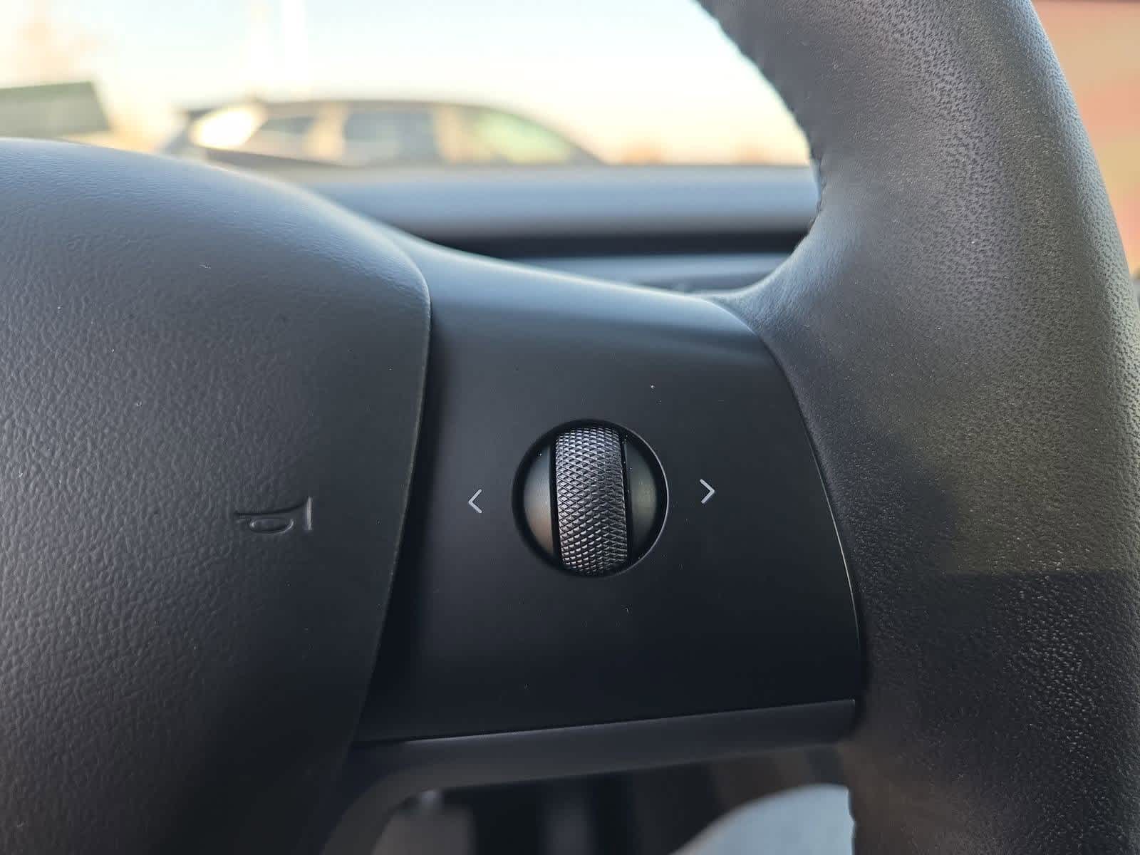 Thumbnail: 2022 Tesla Model Y - 22