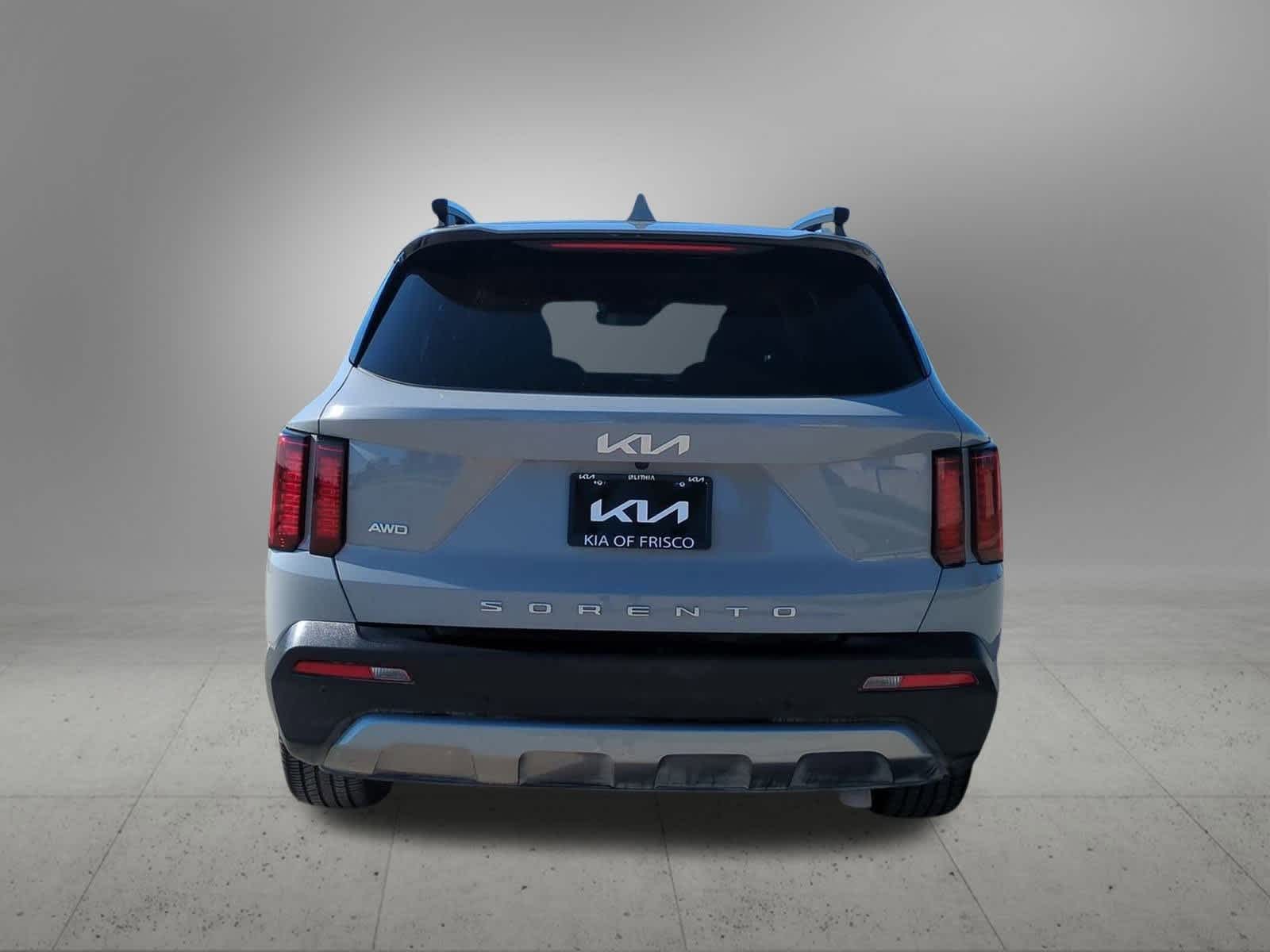 Thumbnail: 2022 Kia Sorento - 5
