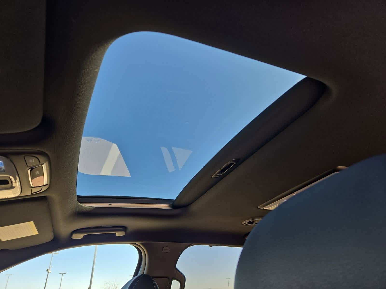 Thumbnail: 2023 Kia Telluride - 18