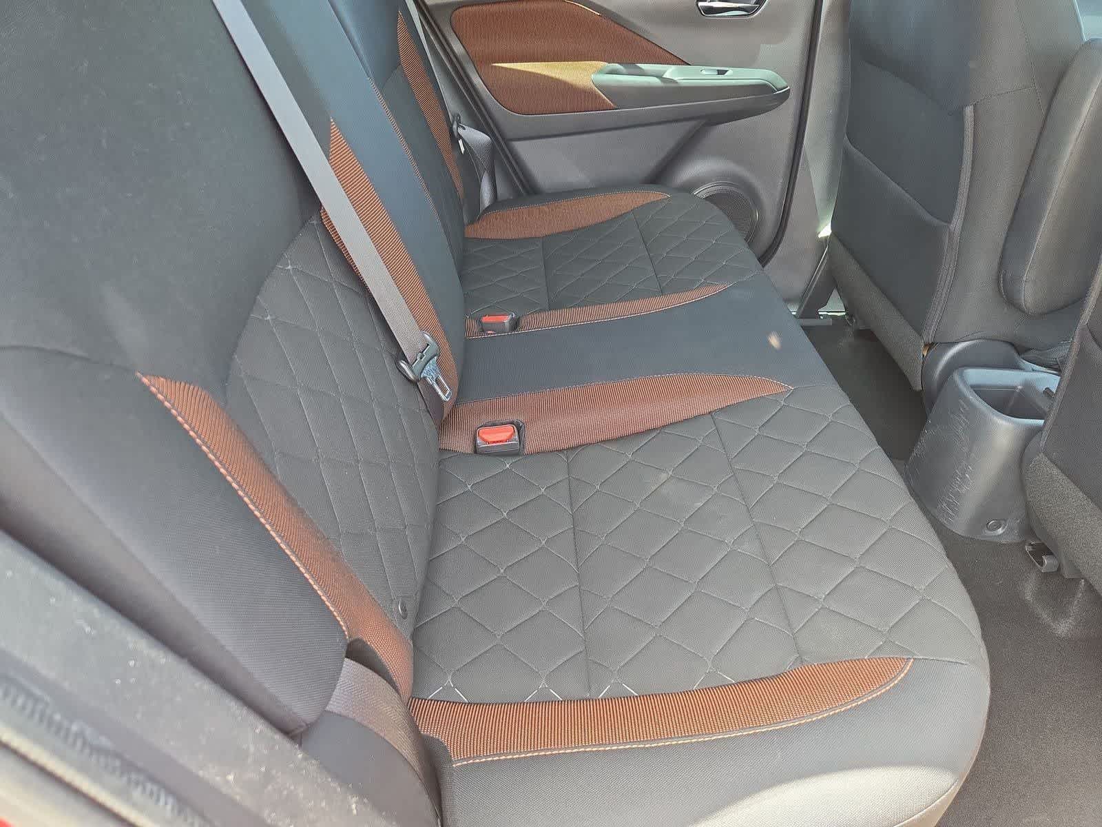 Thumbnail: 2018 Nissan Kicks - 18