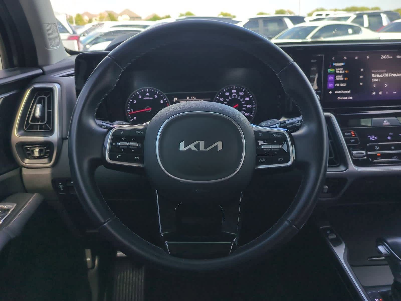 Thumbnail: 2022 Kia Sorento - 23