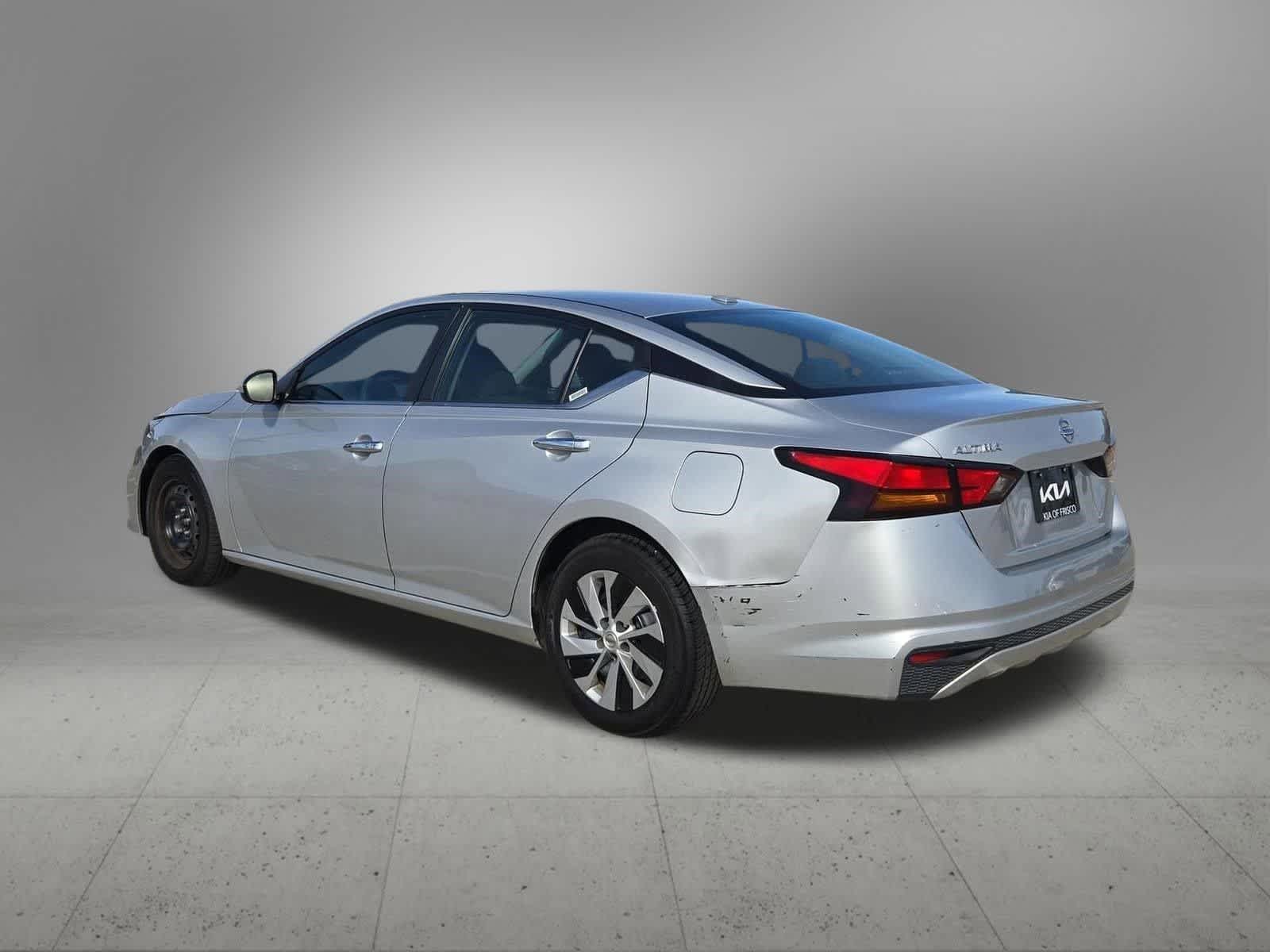 Thumbnail: 2019 Nissan Altima - 4