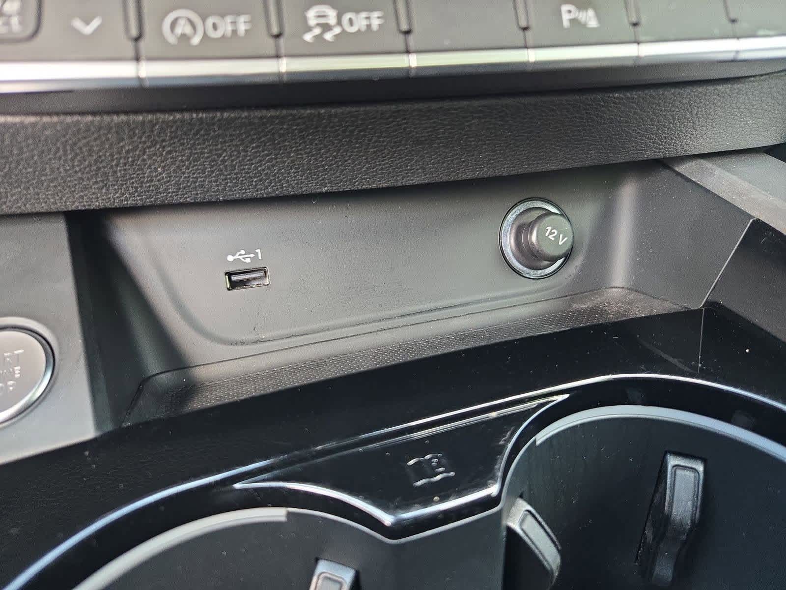 Thumbnail: 2023 Audi A4 - 32