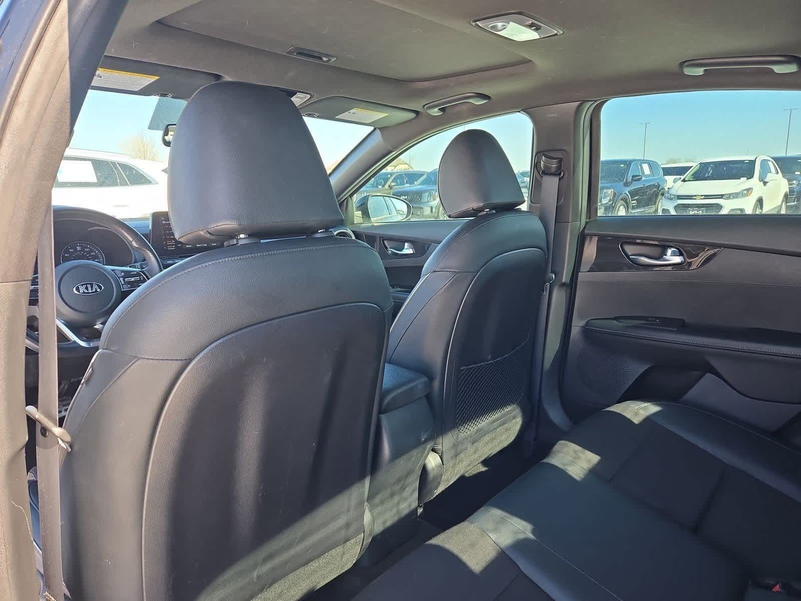 Thumbnail: 2020 Kia Forte - 18