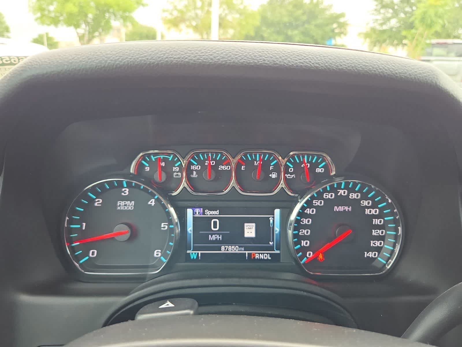 Thumbnail: 2019 Chevrolet Suburban - 30