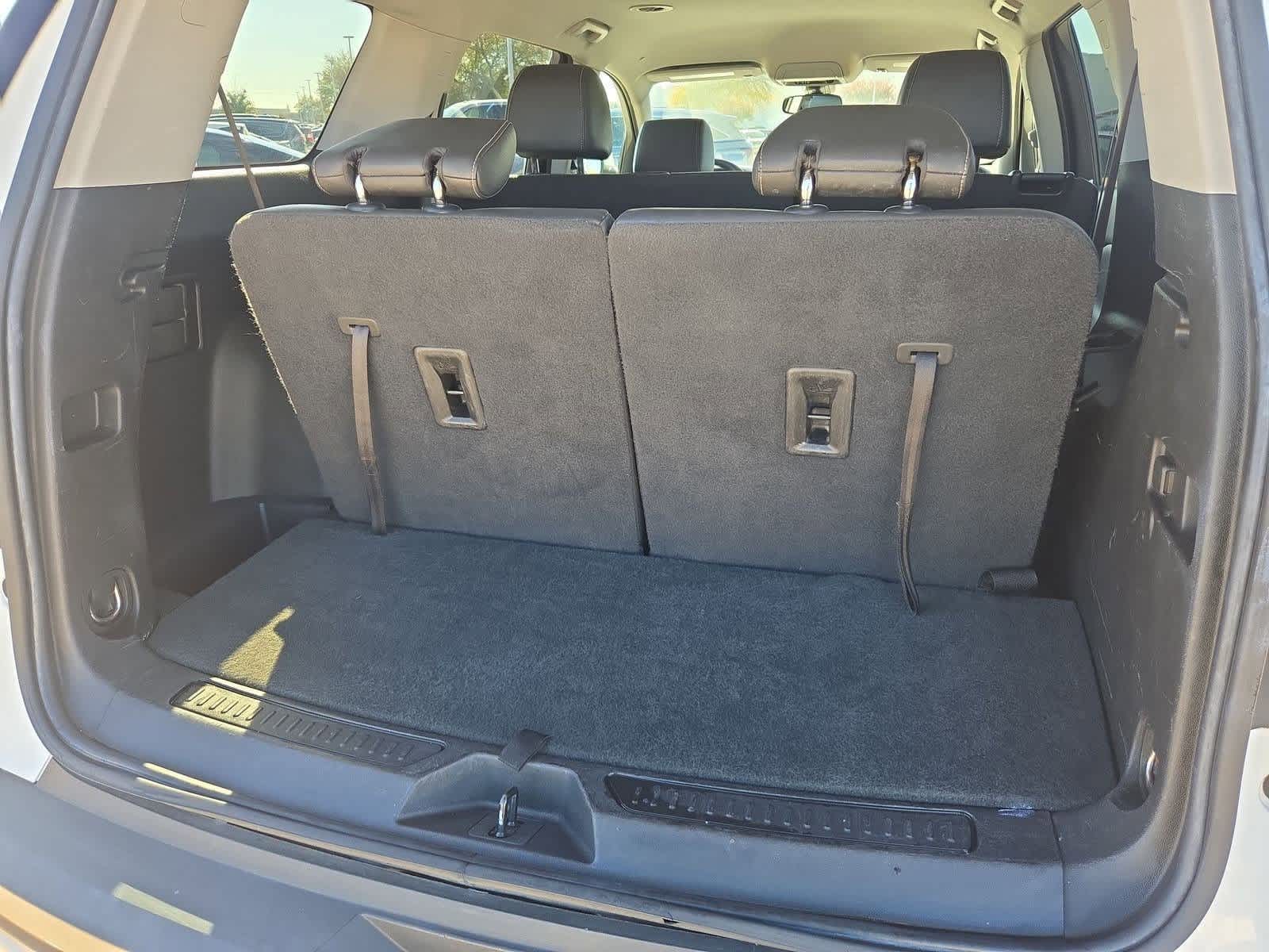 Thumbnail: 2023 GMC Acadia - 33