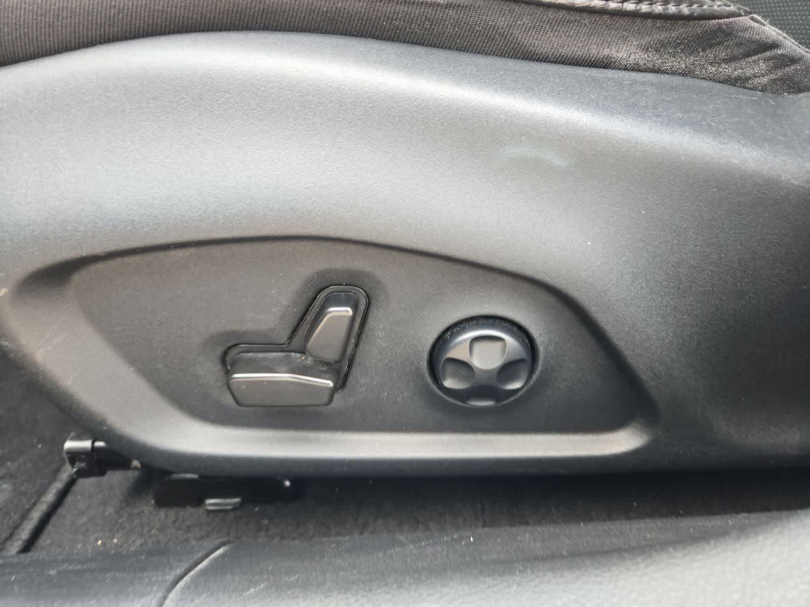 Thumbnail: 2021 Jeep Compass - 16