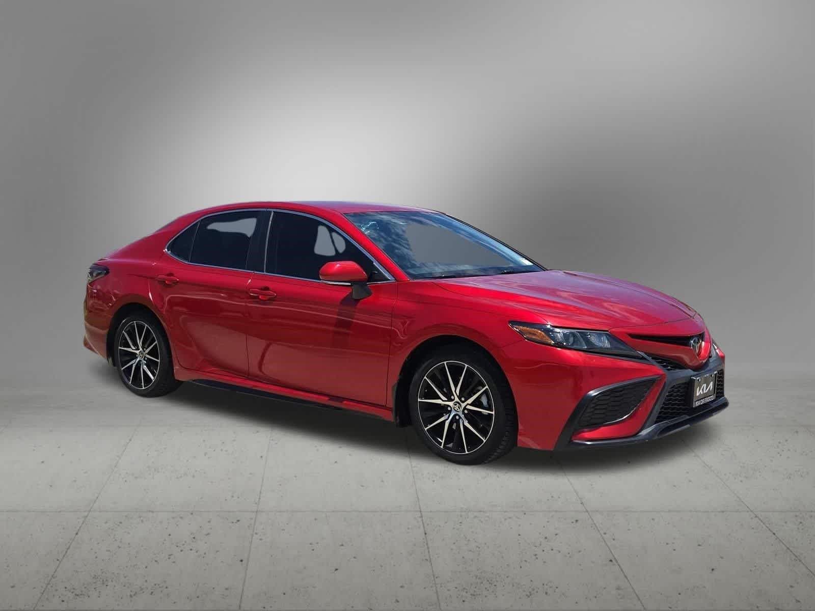 Thumbnail: 2022 Toyota Camry - 7