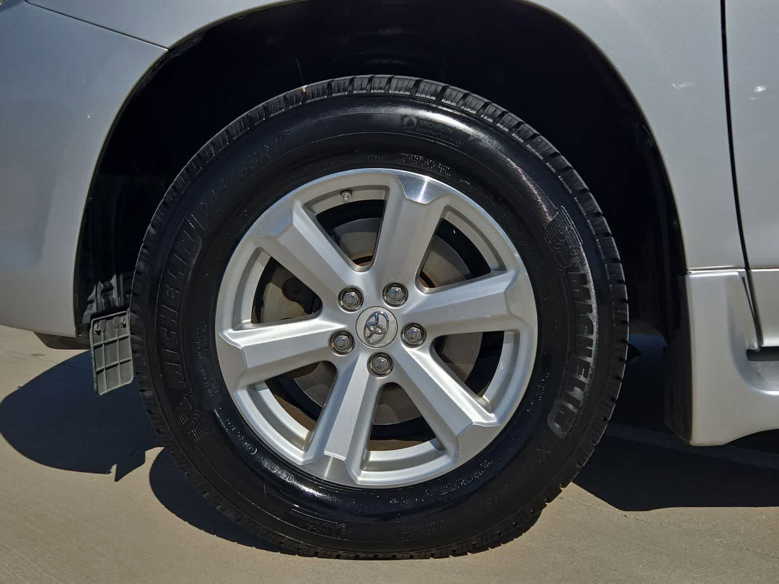 Thumbnail: 2009 Toyota Highlander - 13