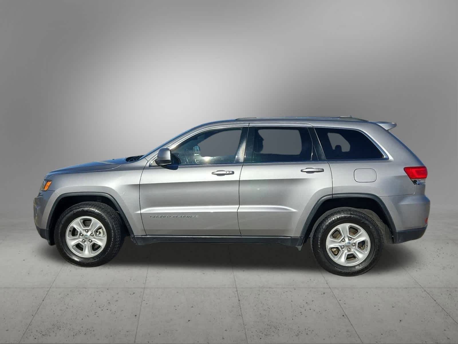 Thumbnail: 2016 Jeep Grand Cherokee - 3