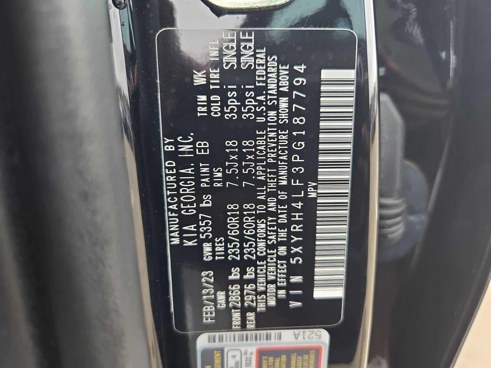 Thumbnail: 2023 Kia Sorento - 35