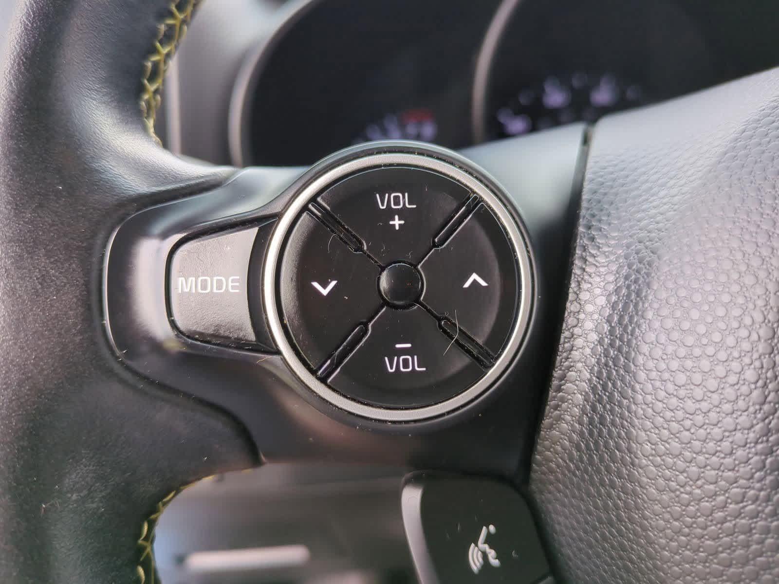 Thumbnail: 2016 Kia Soul - 23