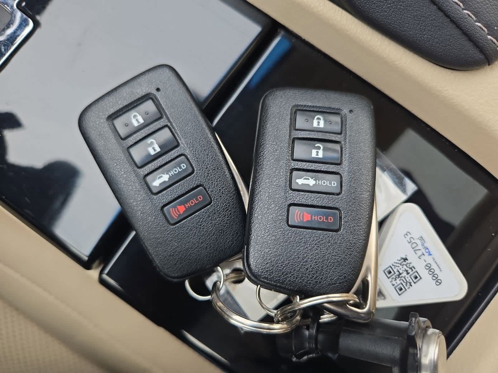 Thumbnail: 2013 Lexus ES - 35