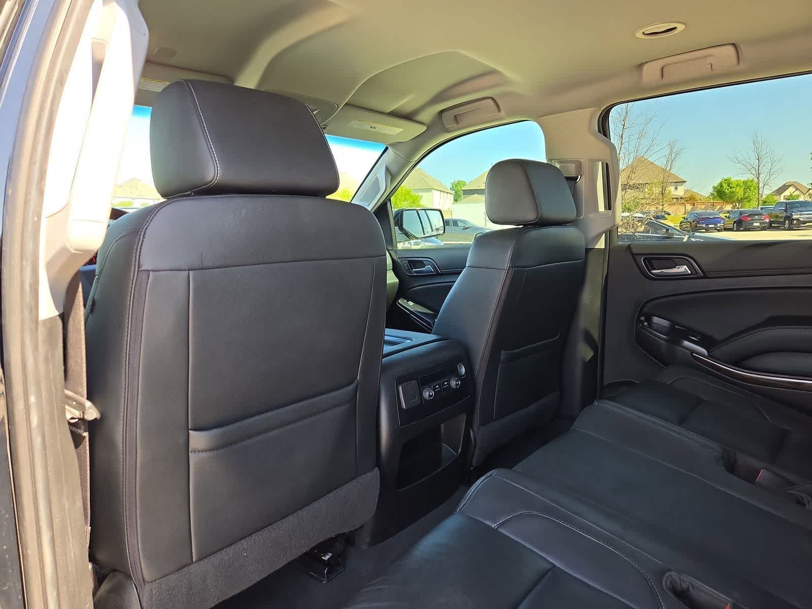 Thumbnail: 2019 Chevrolet Tahoe - 16