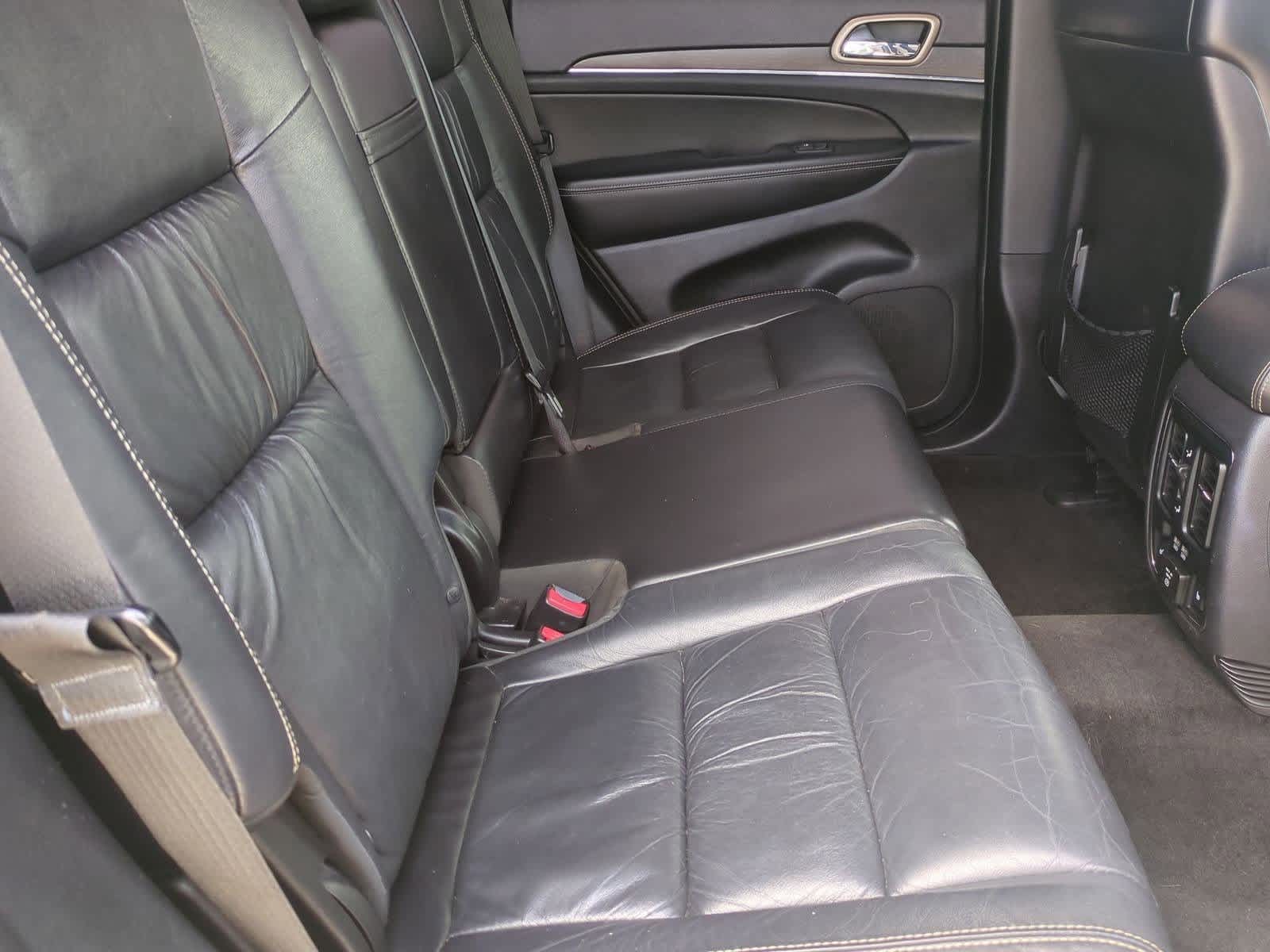 Thumbnail: 2015 Jeep Grand Cherokee - 20