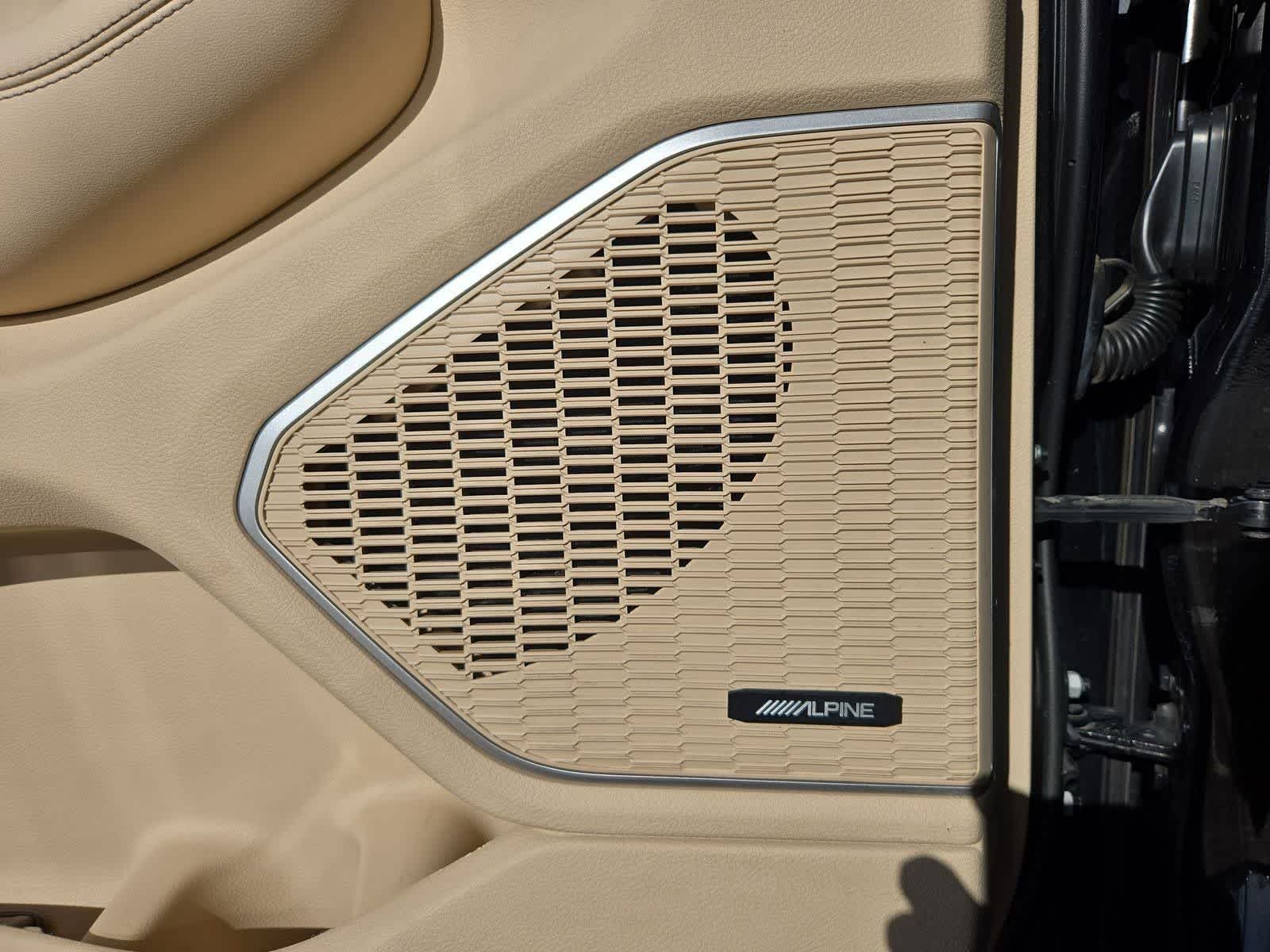 Thumbnail: 2022 Jeep Grand Cherokee - 30