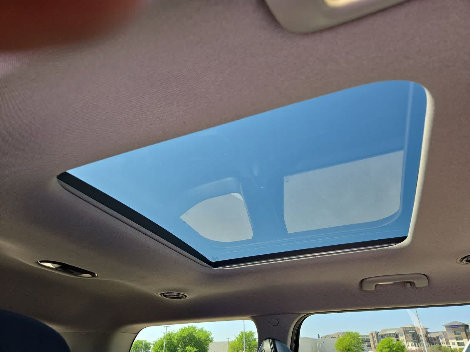 Thumbnail: 2024 Kia EV9 - 19