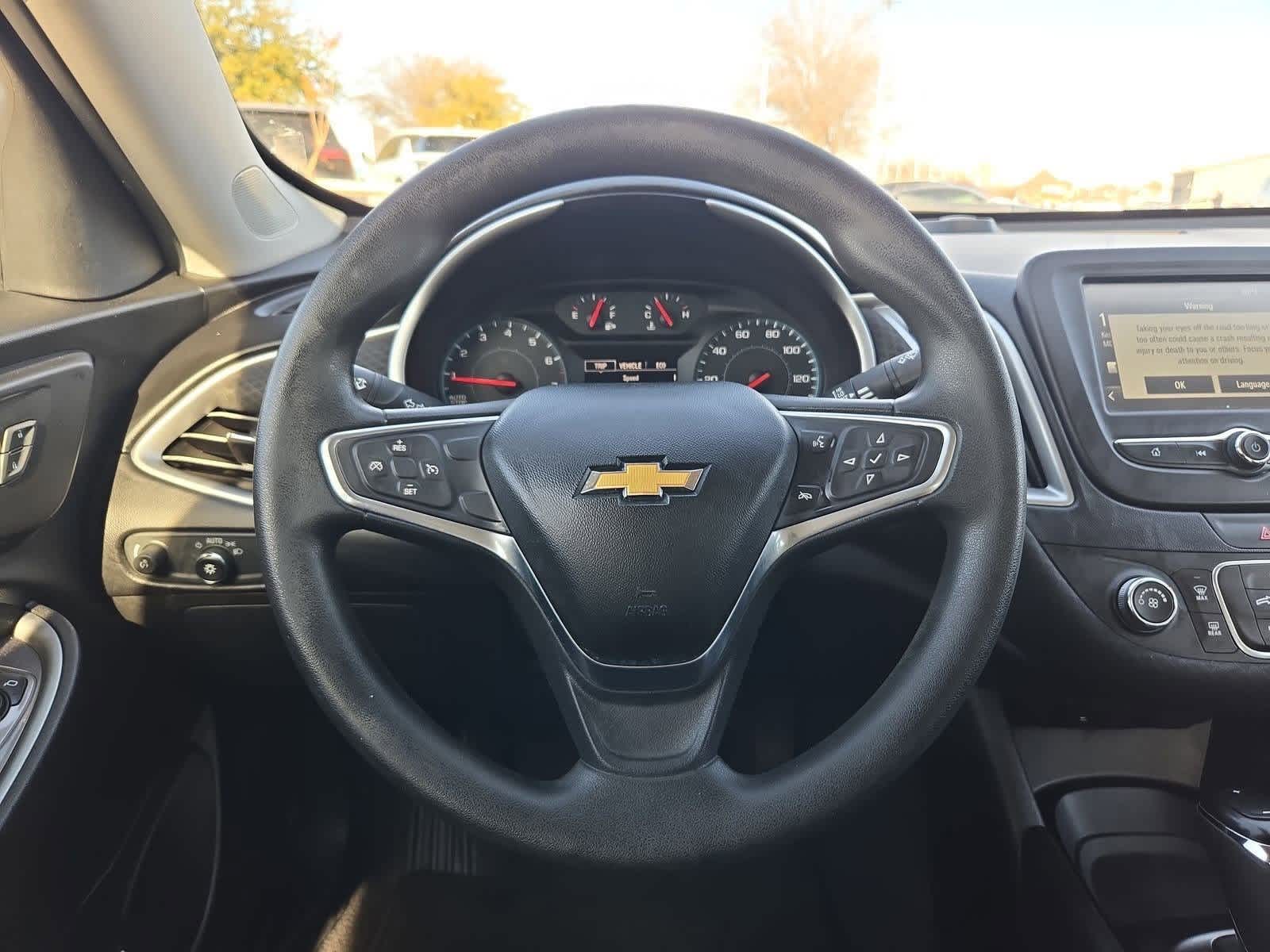 Thumbnail: 2018 Chevrolet Malibu - 21