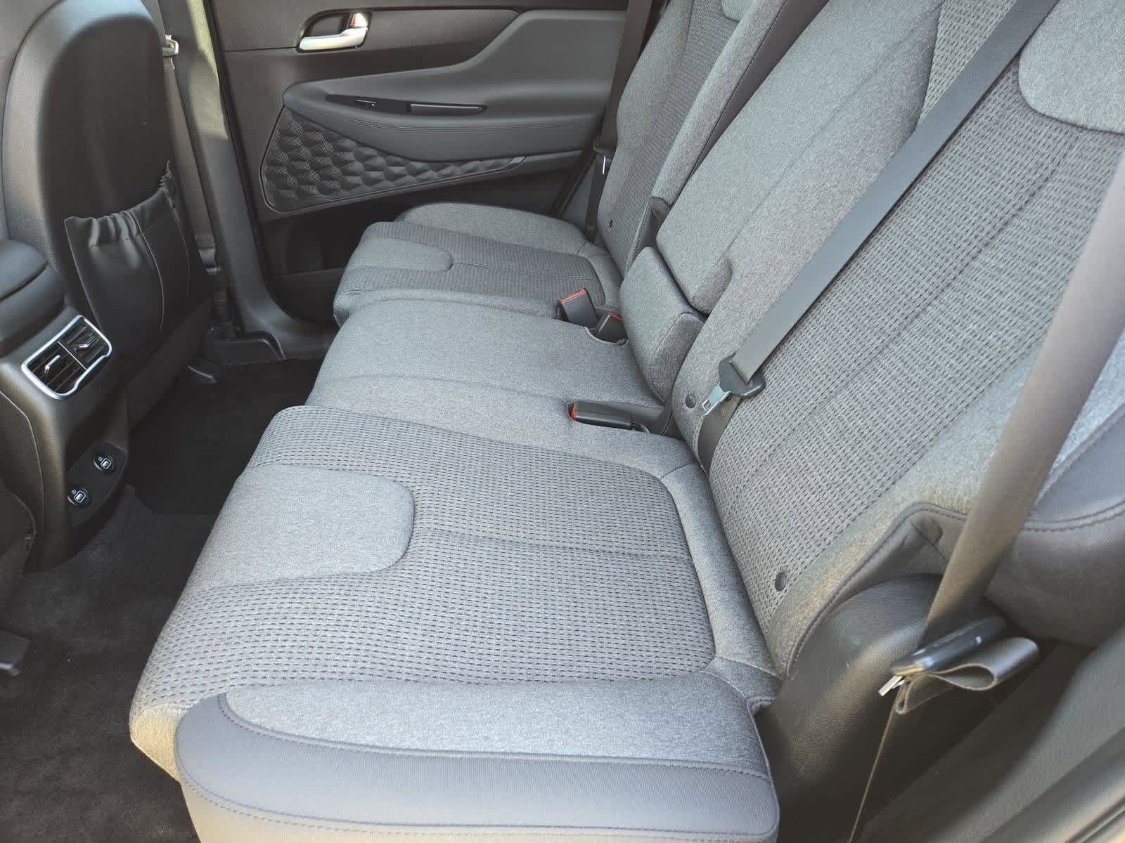 Thumbnail: 2022 Hyundai Santa Fe - 17