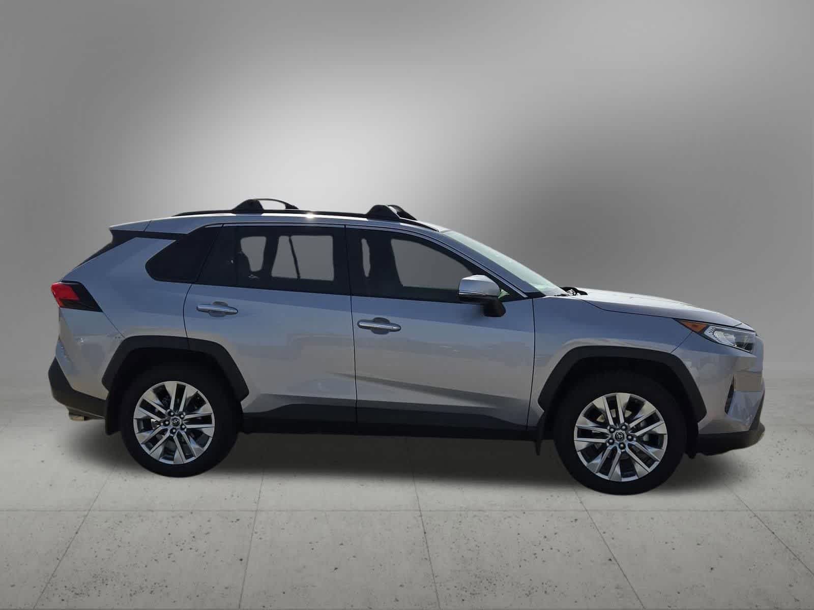 Thumbnail: 2019 Toyota RAV4 - 7