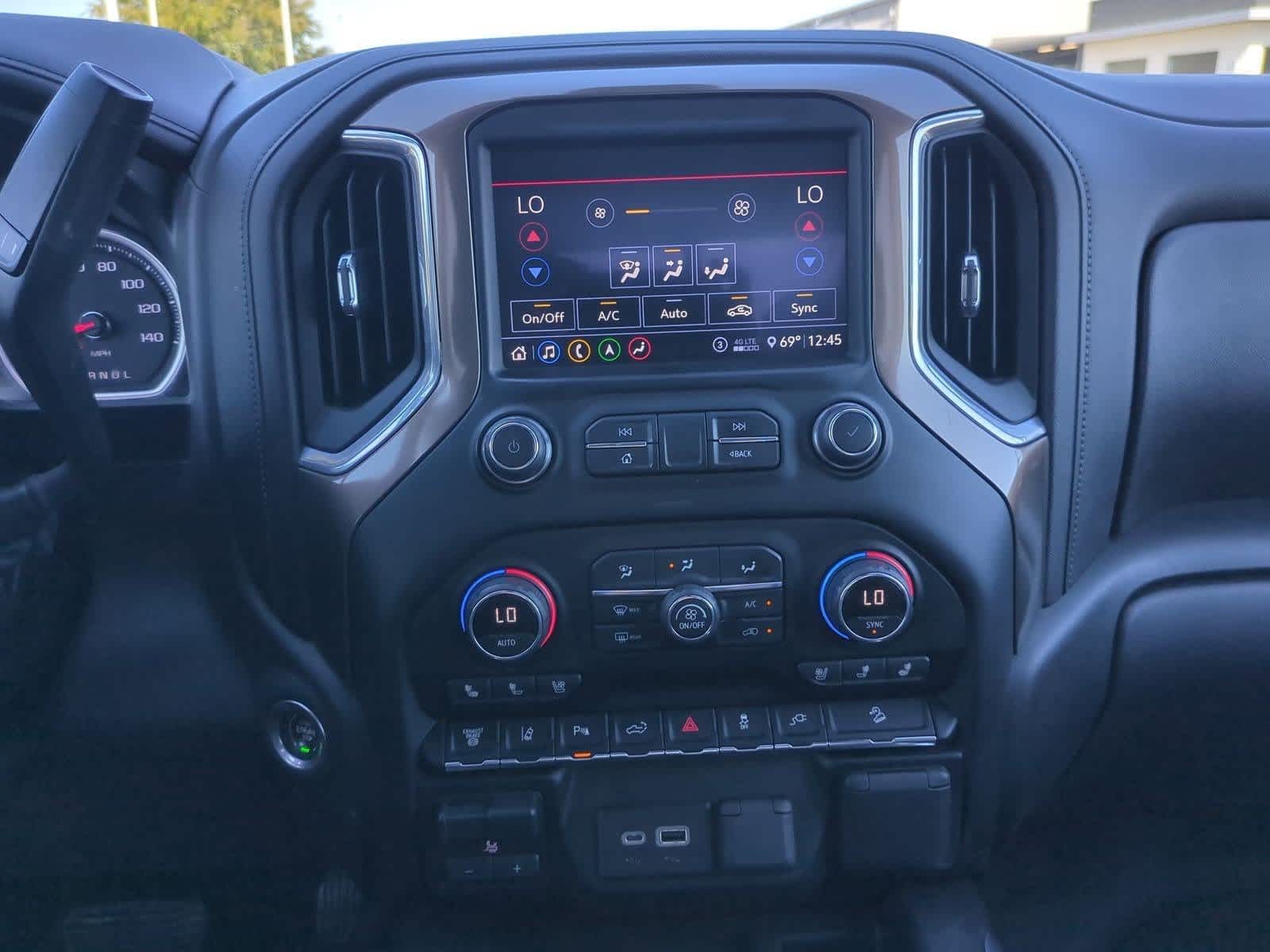 Thumbnail: 2020 Chevrolet Silverado 2500 - 29